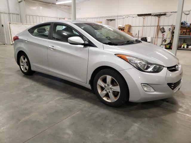 KMHDH4AE3DU775592 - 2013 HYUNDAI ELANTRA GLS SILVER photo 4