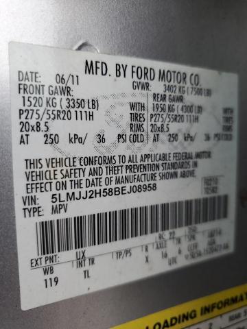 5LMJJ2H58BEJ08958 - 2011 LINCOLN NAVIGATOR SILVER photo 13