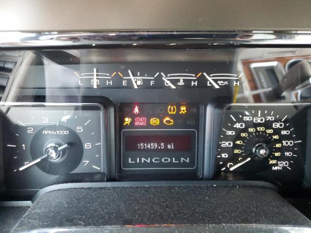 5LMJJ2H58BEJ08958 - 2011 LINCOLN NAVIGATOR SILVER photo 9