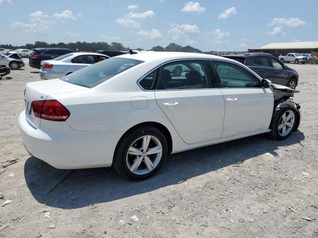 1VWBP7A39DC093527 - 2013 VOLKSWAGEN PASSAT SE WHITE photo 3