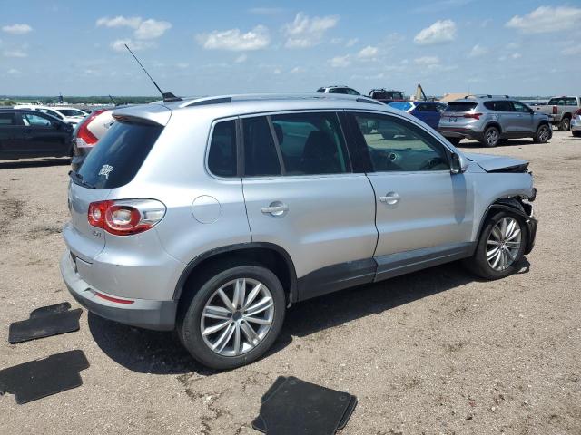 WVGAV7AX7BW537261 - 2011 VOLKSWAGEN TIGUAN S SILVER photo 3