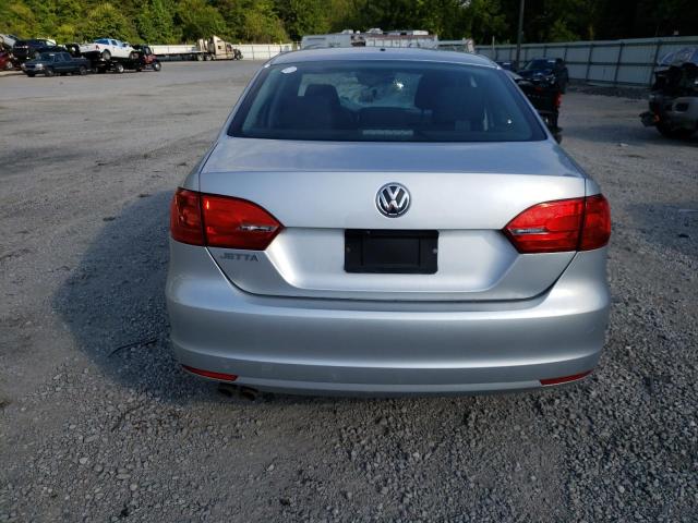 3VW1K7AJ8DM242419 - 2013 VOLKSWAGEN JETTA BASE 银色 照片 6
