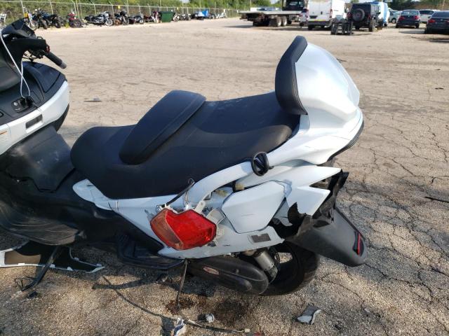 JS1CP51B1D2100487 - 2013 SUZUKI AN650 A WHITE photo 9