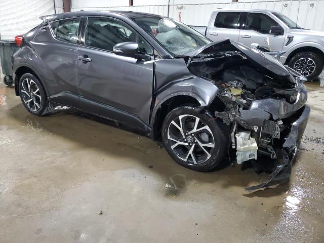 NMTKHMBX7JR051897 - 2018 TOYOTA C-HR XLE GRAY photo 4
