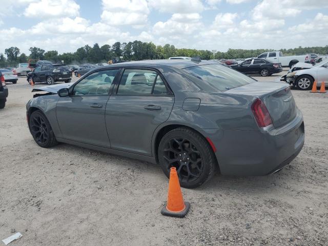 2C3CCAAG2KH610099 - 2019 CHRYSLER 300 TOURING GRAY photo 2