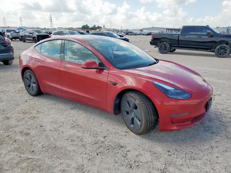 5YJ3E1EA4PF641668 - 2023 TESLA MODEL 3 Rot Foto 4