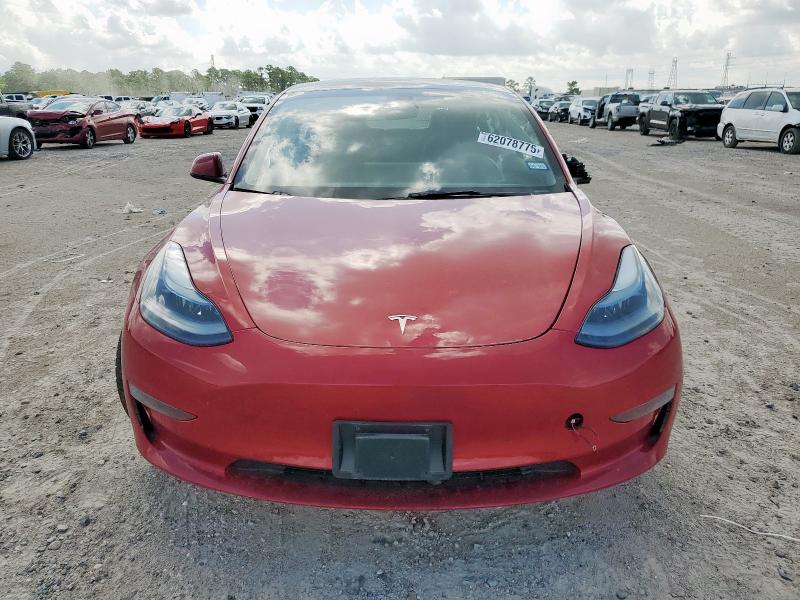 5YJ3E1EA4PF641668 - 2023 TESLA MODEL 3 Rot Foto 5