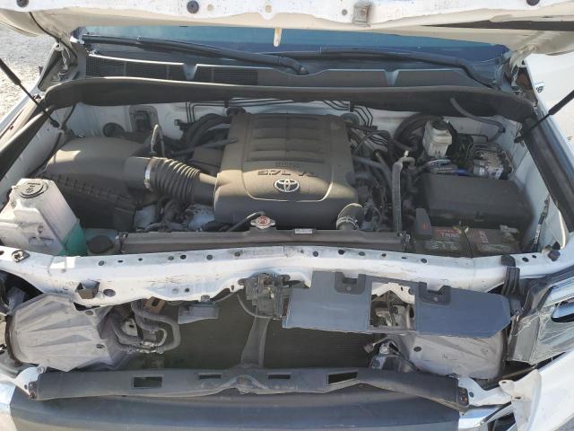 5TFUW5F12JX688900 - 2018 TOYOTA TUNDRA DOUBLE CAB SR/SR5 WHITE photo 11