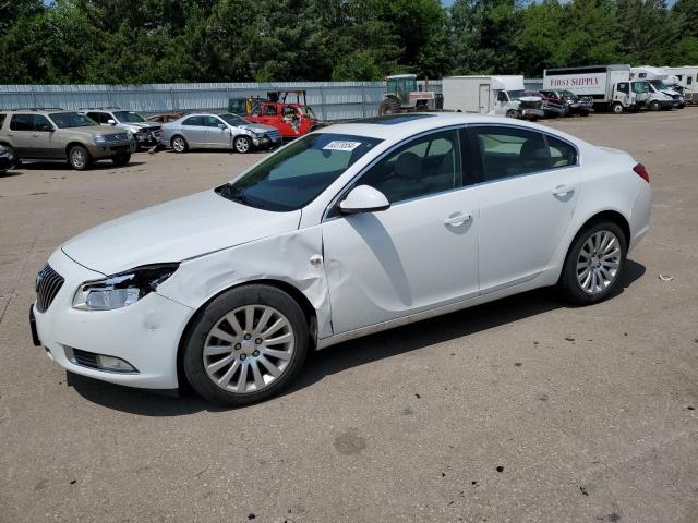 W04GS5EC8B1011053 - 2011 BUICK REGAL CXL WHITE photo 1