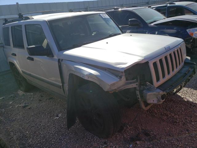 1J8HH48N36C153720 - 2006 JEEP COMMANDER SILVER photo 4