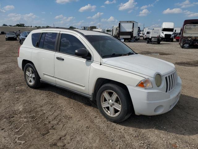 1J8FF47W67D581980 - 2007 JEEP COMPASS WHITE photo 4