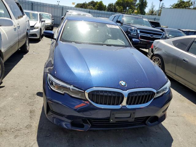 WBA5R1C59KAJ99679 - 2019 BMW 330I BLUE photo 5