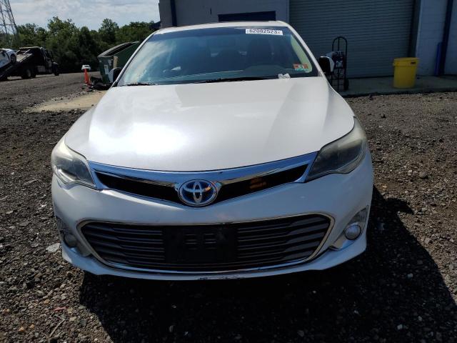 4T1BD1EB3EU023586 - 2014 TOYOTA AVALON HYBRID WHITE photo 5