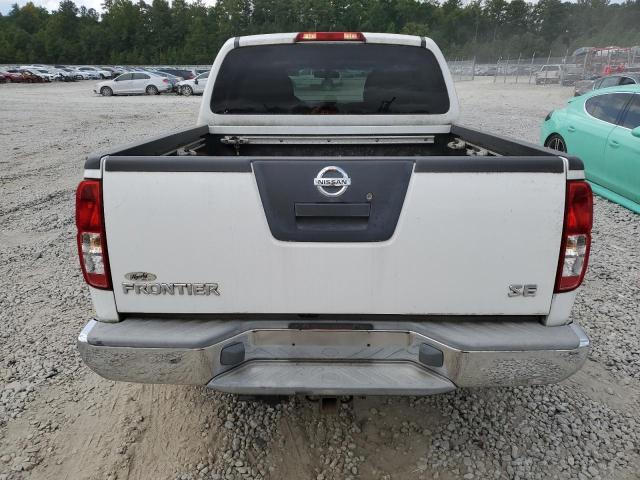 1N6AD07U46C474510 - 2006 NISSAN FRONTIER CREW CAB LE WHITE photo 6