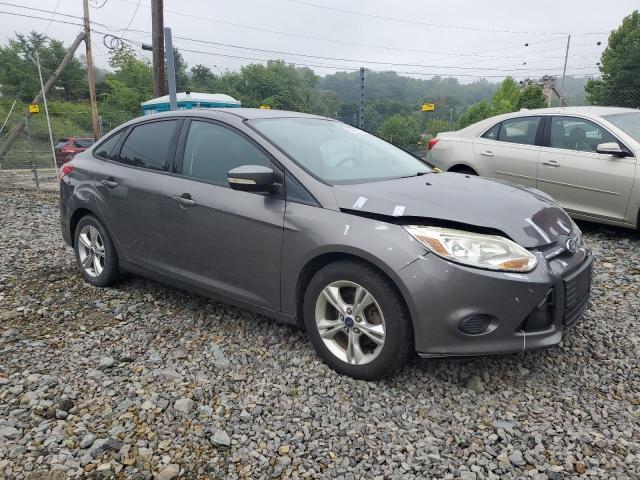 1FADP3F2XDL351385 - 2013 FORD FOCUS SE GRAY photo 4