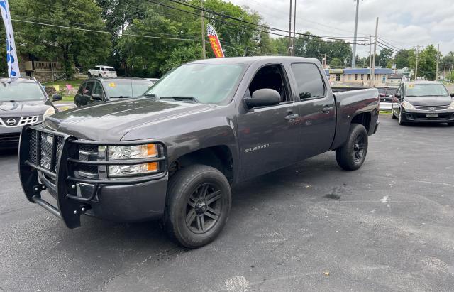 3GCPCSEA3BG105780 - 2011 CHEVROLET SILVERADO C1500 LT GRAY photo 2