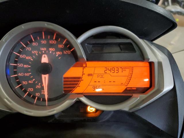 WB1013404DZC94285 - 2013 BMW C650 GT SILVER photo 8