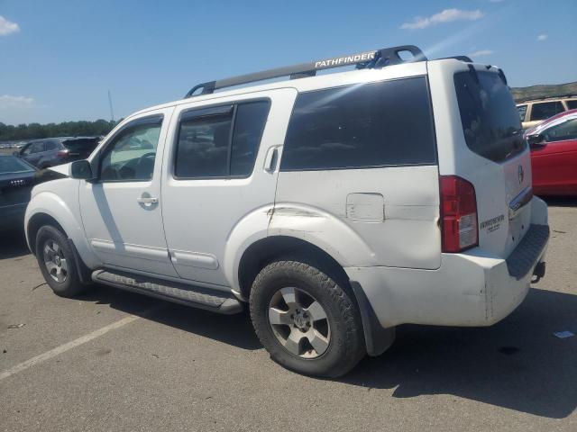 5N1AR18W76C637124 - 2006 NISSAN PATHFINDER LE WHITE photo 2