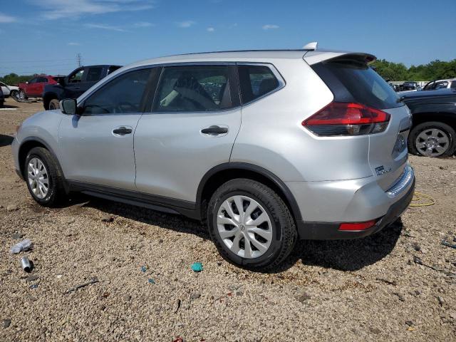 KNMAT2MT6JP578026 - 2018 NISSAN ROGUE S 银色 照片 2