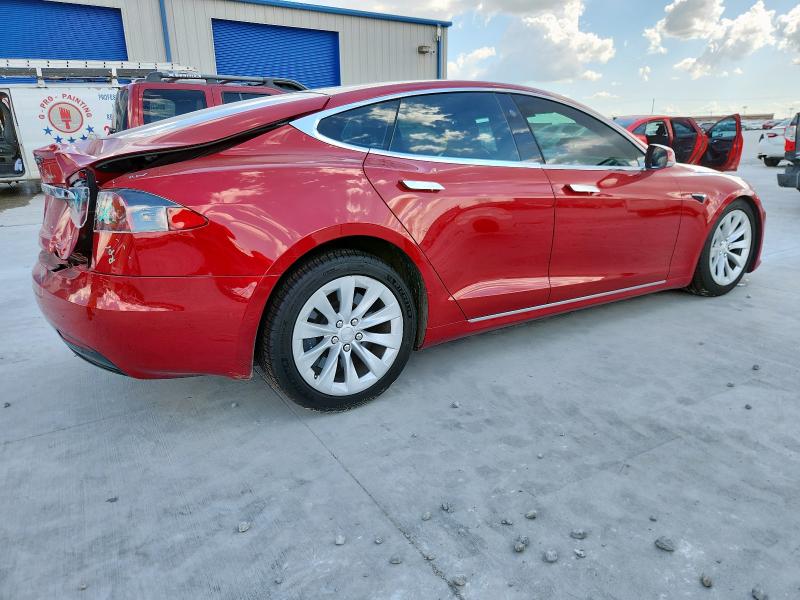 5YJSA1E11HF231340 - 2017 TESLA MODEL S RED photo 3
