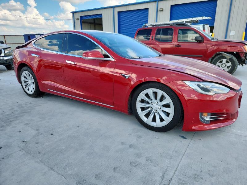 5YJSA1E11HF231340 - 2017 TESLA MODEL S RED photo 4