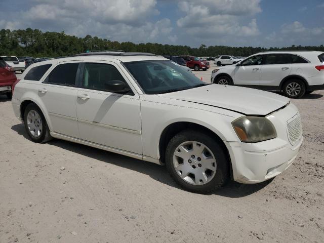 2D4FV47T27H821662 - 2007 DODGE MAGNUM SE WHITE photo 4