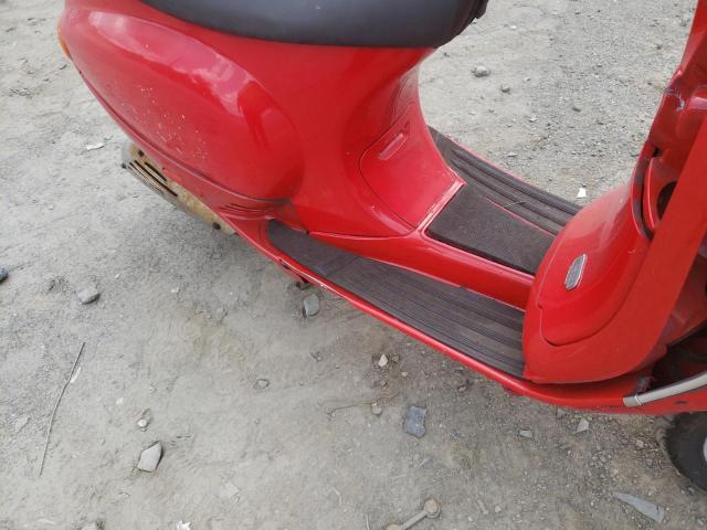 ZAPM198F425006917 - 2002 VESPA M198F RED photo 10