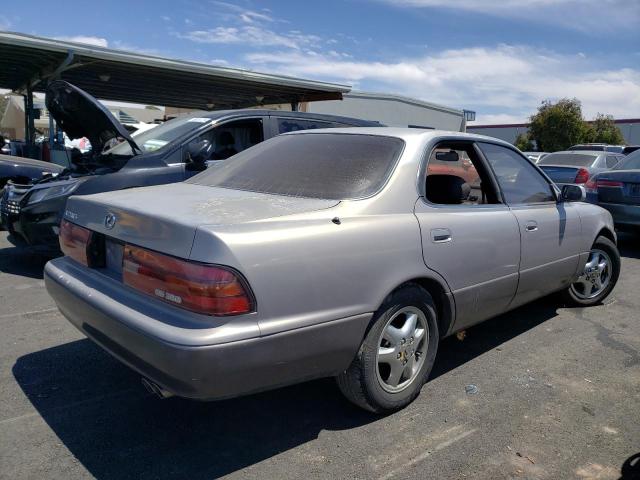 JT8VK13T3P0214887 - 1993 LEXUS ES 300 SILVER photo 3