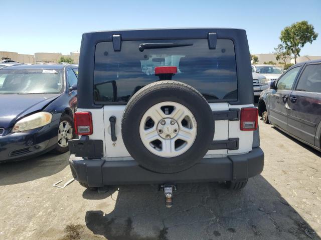 1J4BA3H15BL579101 - 2011 JEEP WRANGLER U SPORT WHITE photo 6