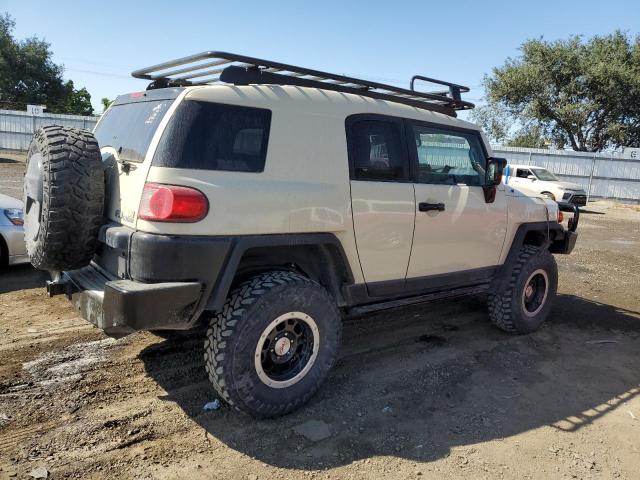 JTEBU4BF2AK071708 - 2010 TOYOTA FJ CRUISER BEIGE photo 3