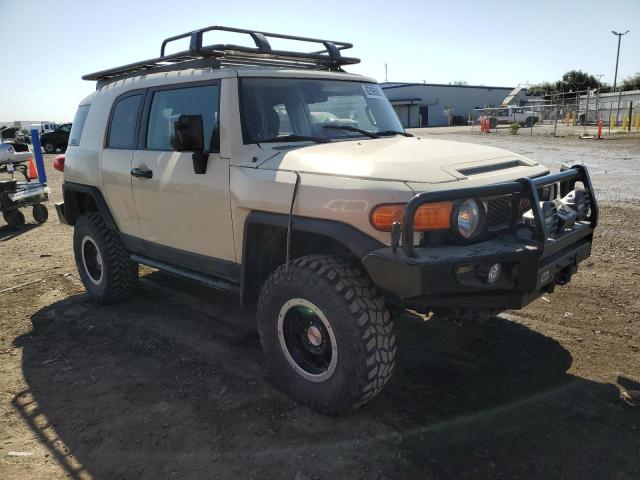 JTEBU4BF2AK071708 - 2010 TOYOTA FJ CRUISER BEIGE photo 4