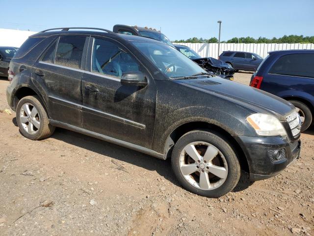 4JGBB8GB0BA711800 - 2011 MERCEDES-BENZ ML 350 4MATIC BLACK photo 4