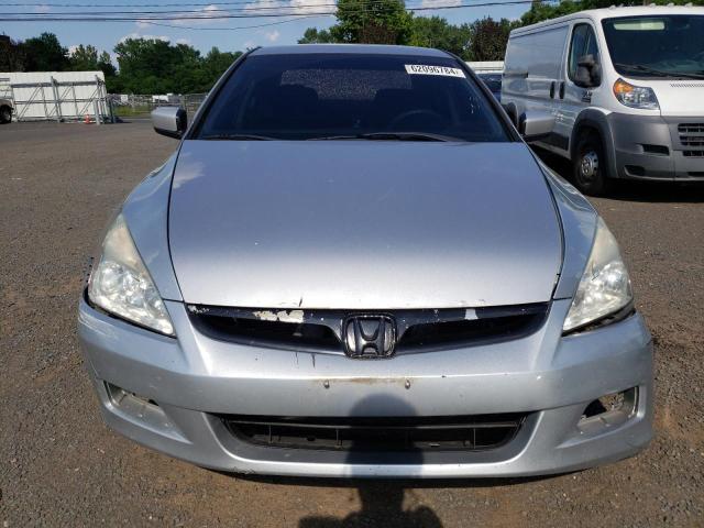 1HGCM66407A092375 - 2007 HONDA ACCORD SE SILVER photo 5