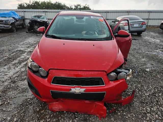 1G1JA5SHXD4135771 - 2013 CHEVROLET SONIC LS RED photo 5