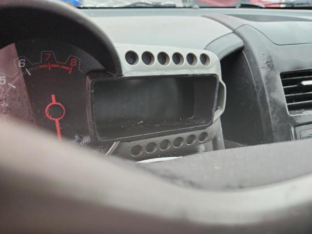 1G1JA5SHXD4135771 - 2013 CHEVROLET SONIC LS RED photo 9