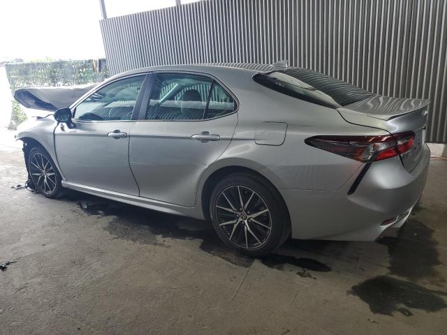 4T1G11AKXPU787099 - 2023 TOYOTA CAMRY SE NIGHT SHADE SILVER photo 2