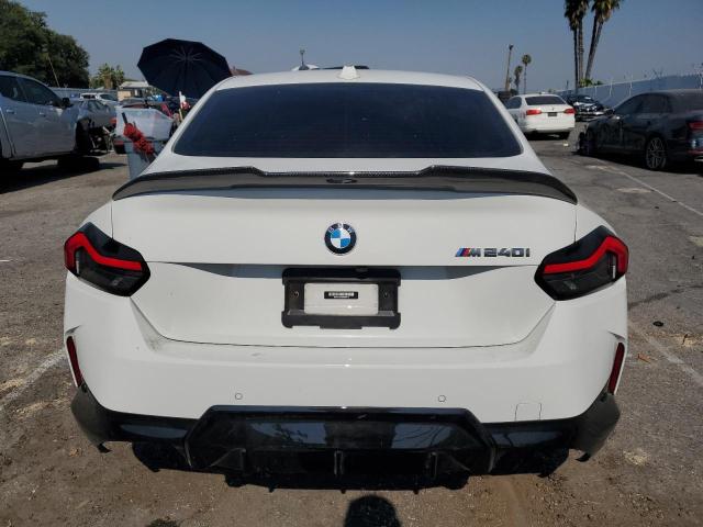 3MW43CM00P8C89575 - 2023 BMW M240I WHITE photo 6