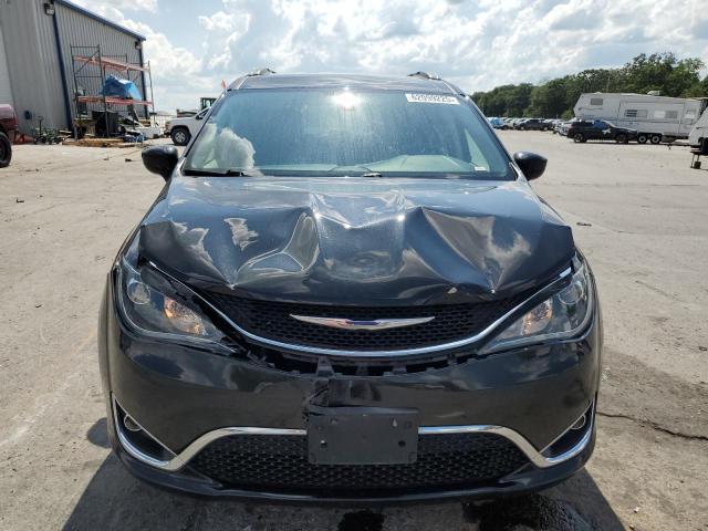 2C4RC1BG8JR130677 - 2018 CHRYSLER PACIFICA TOURING L BLACK photo 5