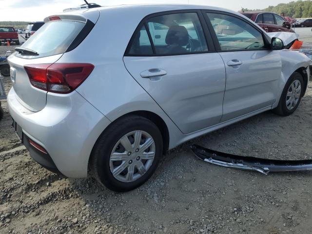 3KPA25AD3PE512737 - 2023 KIA RIO S SILVER photo 3