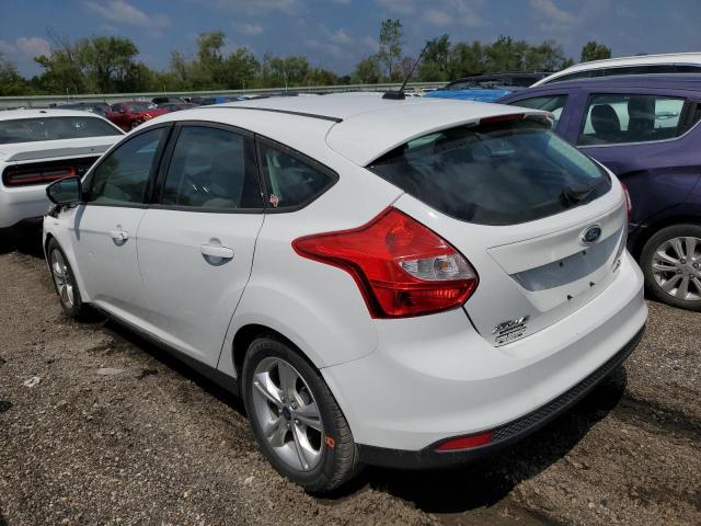 1FADP3K29EL304971 - 2014 FORD FOCUS SE WHITE photo 2