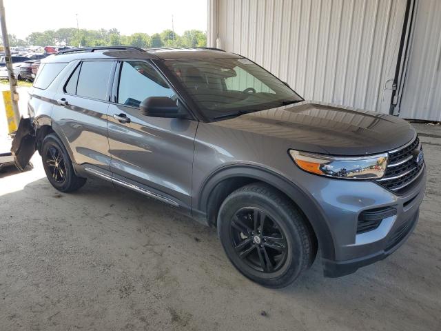 1FMSK8DH7NGA90789 - 2022 FORD EXPLORER XLT GRAY photo 4
