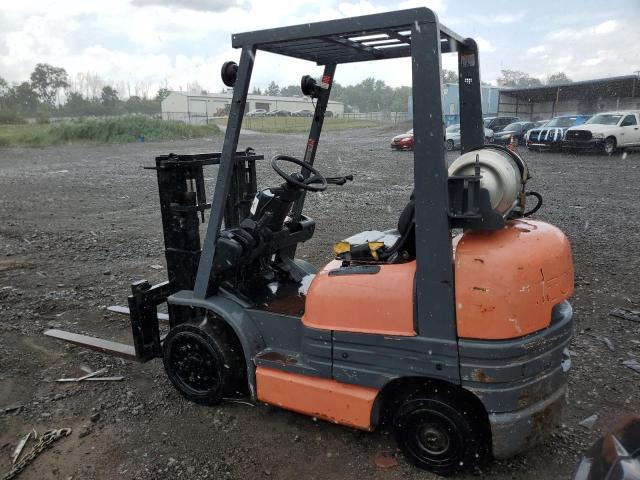 426FGCU25 - 2001 TOYOTA FORKLIFT ORANGE photo 3