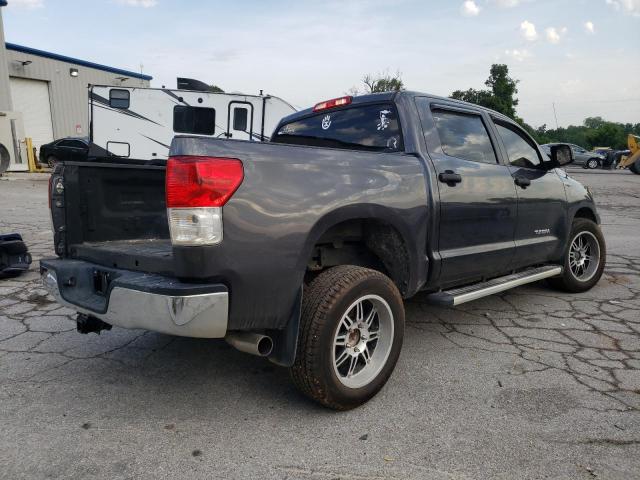 5TFDM5F15BX019964 - 2011 TOYOTA TUNDRA CREWMAX SR5 GRAY photo 3