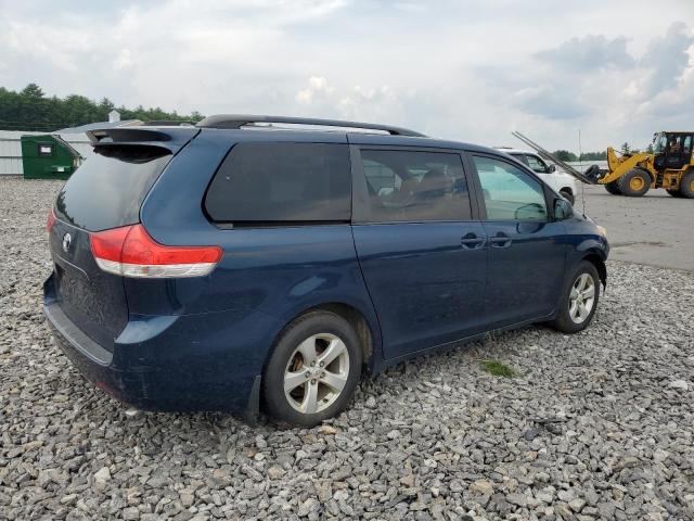 5TDKK3DC7BS027866 - 2011 TOYOTA SIENNA LE BLUE photo 3