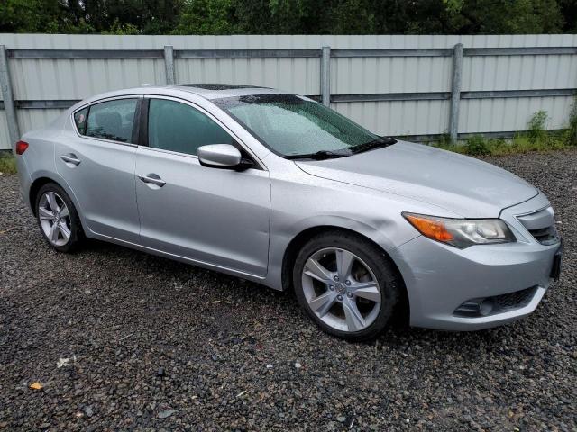 19VDE1F72FE008963 - 2015 ACURA ILX 20 TECH SILVER photo 4