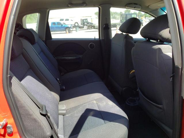 KL1TD66668B259826 - 2008 CHEVROLET AVEO BASE RED photo 10