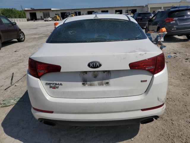 KNAGM4A74D5352414 - 2013 KIA OPTIMA LX WHITE photo 6