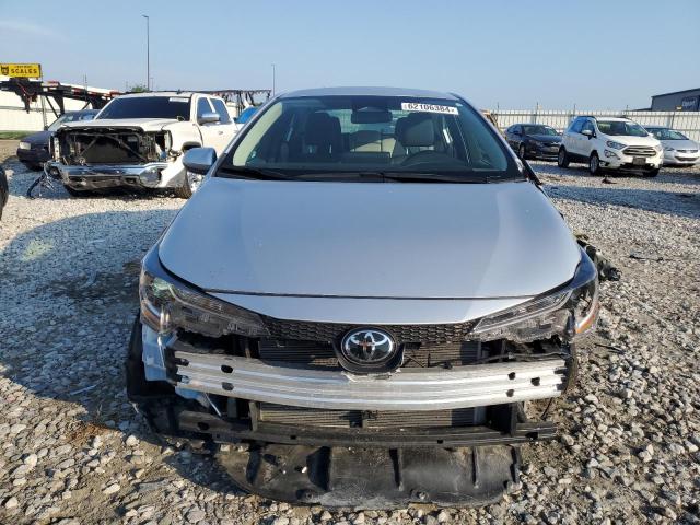 5YFB4MDE9PP019463 - 2023 TOYOTA COROLLA LE SILVER photo 5