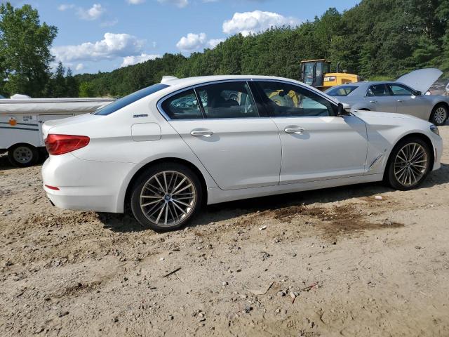 WBAJB1C51JB374440 - 2018 BMW 530XE WHITE photo 3