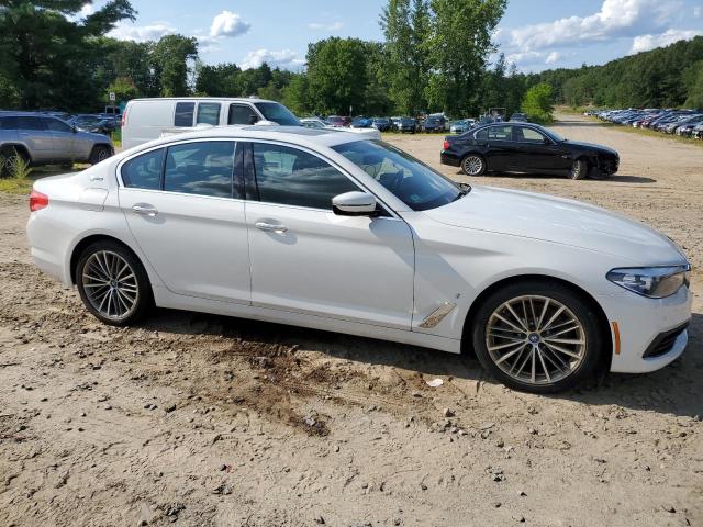 WBAJB1C51JB374440 - 2018 BMW 530XE WHITE photo 4